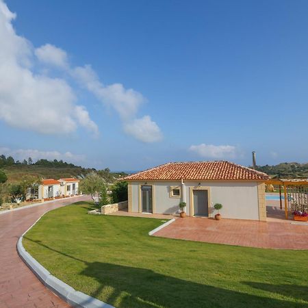 Ameadros Resort Mantzavinata Ngoại thất bức ảnh