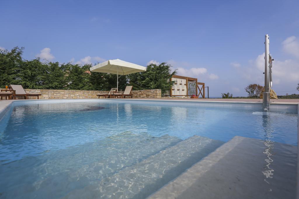 Ameadros Resort Mantzavinata Ngoại thất bức ảnh